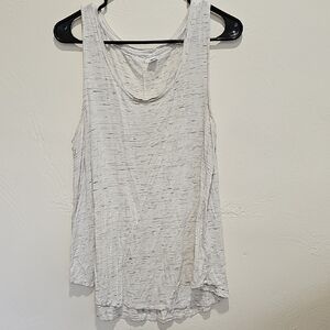 Women's White Sleeveless Top